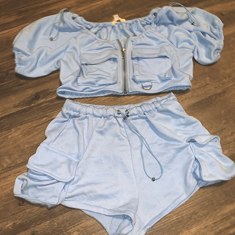 Utility style short set
